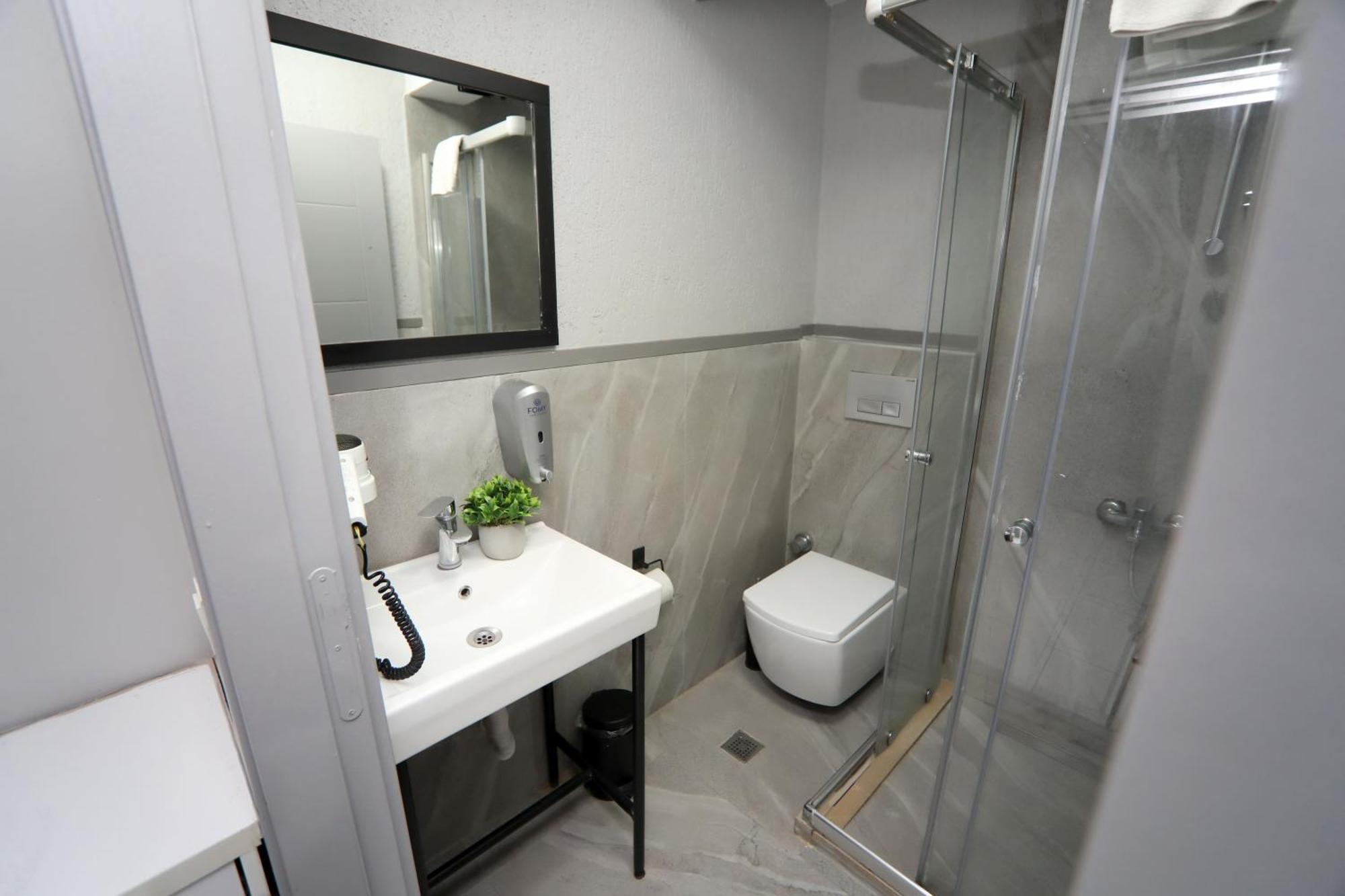 Arkem Maltepe Hotel Istanbul Bagian luar foto