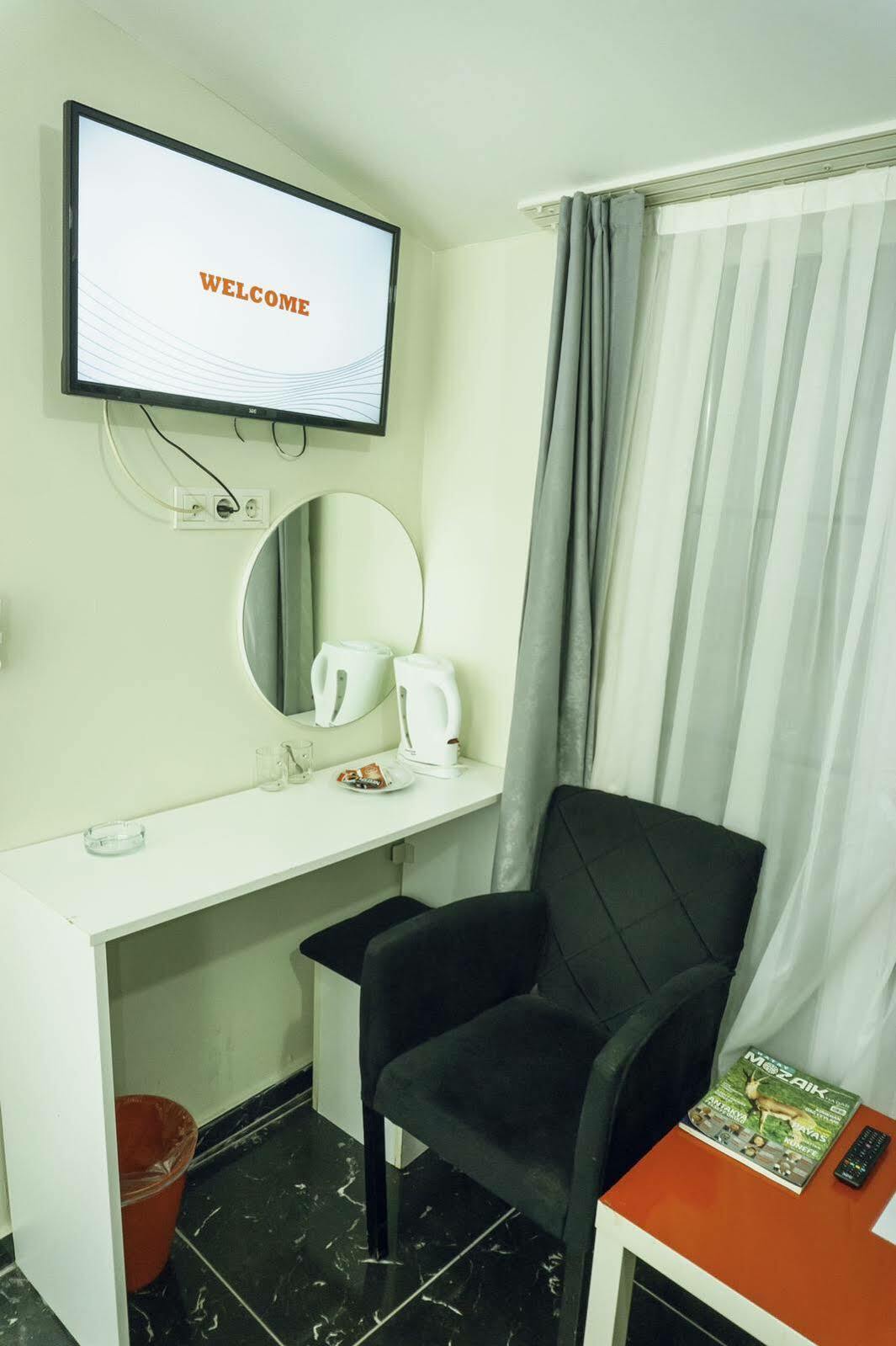 Arkem Maltepe Hotel Istanbul Bagian luar foto